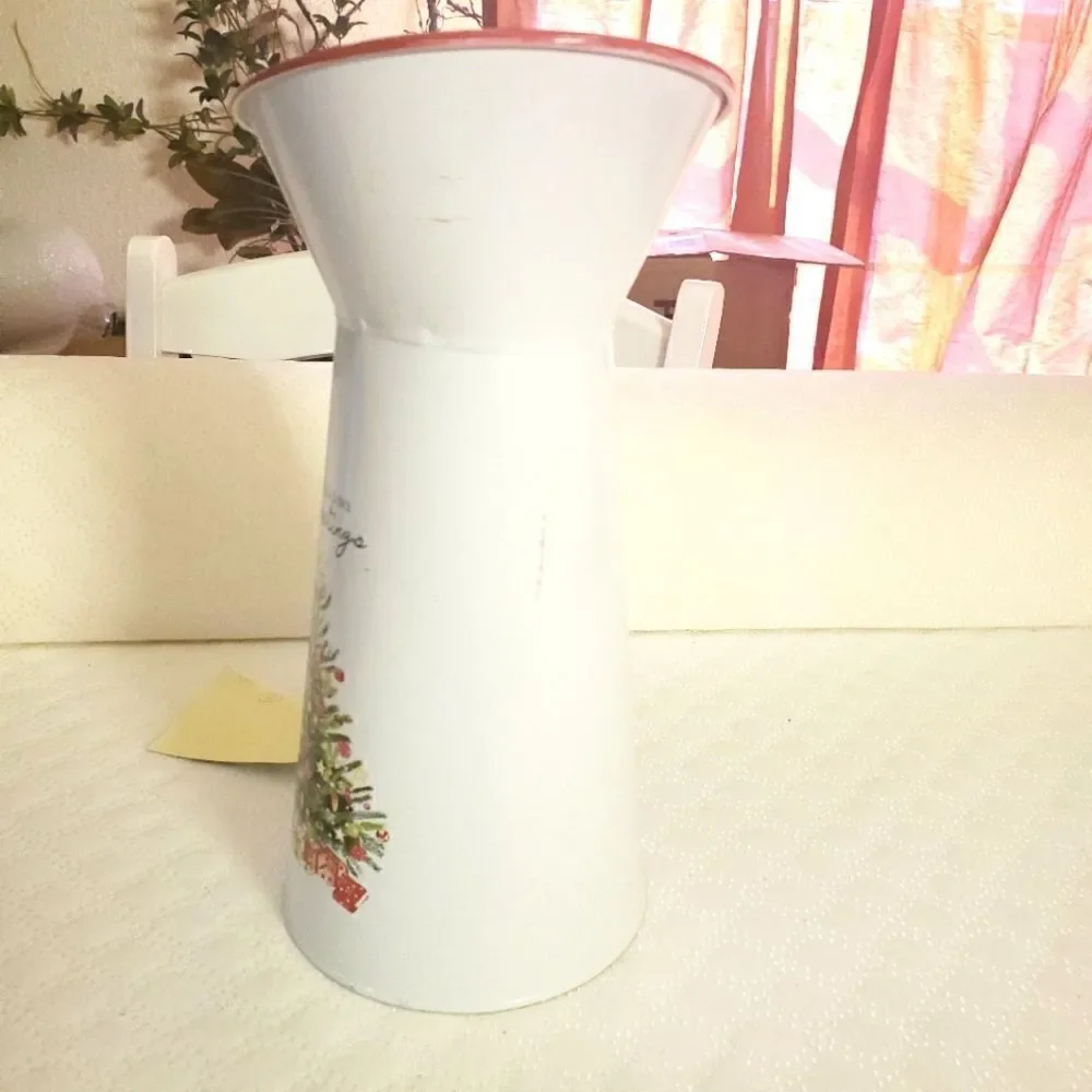 Ashland Iron White Christmas Jug